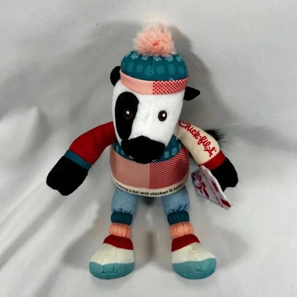 2/$30 Chic Fil A Christmas 2023 Plush Cow Stuffed Animal Doll 7” Limited Edition - Picture 3 of 3